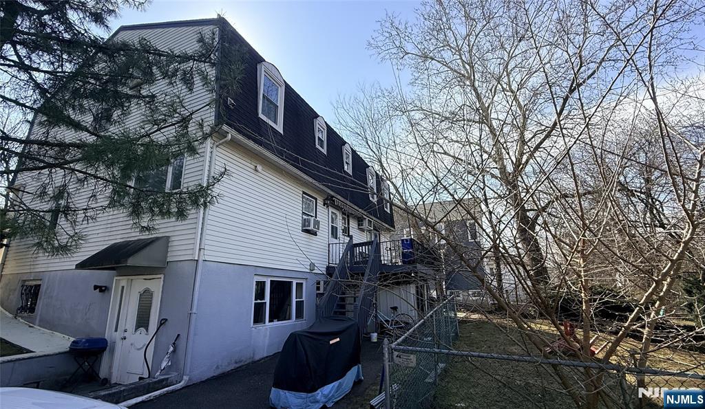 200 Larch Avenue Teaneck, NJ 07666 - Photo 18 of 26