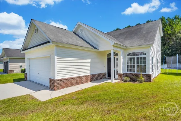 $2,000 | 145 Red Oak Drive, Richmond Hill, GA 31324