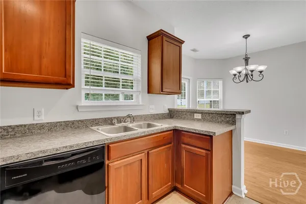 $2,000 | 145 Red Oak Drive, Richmond Hill, GA 31324