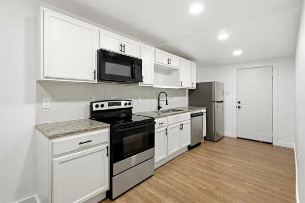 $1,900 | 2634 Seevers Avenue, Dallas, TX 75216