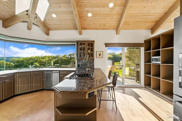 $2,500,000 | 23121 Vineyard Road, Geyserville, CA 95441