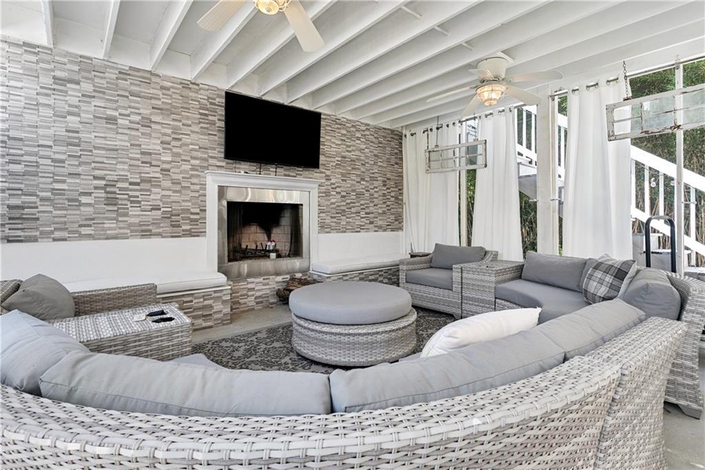 127 Wilkinson Street Mandeville, LA 70448 - Photo 17 of 22