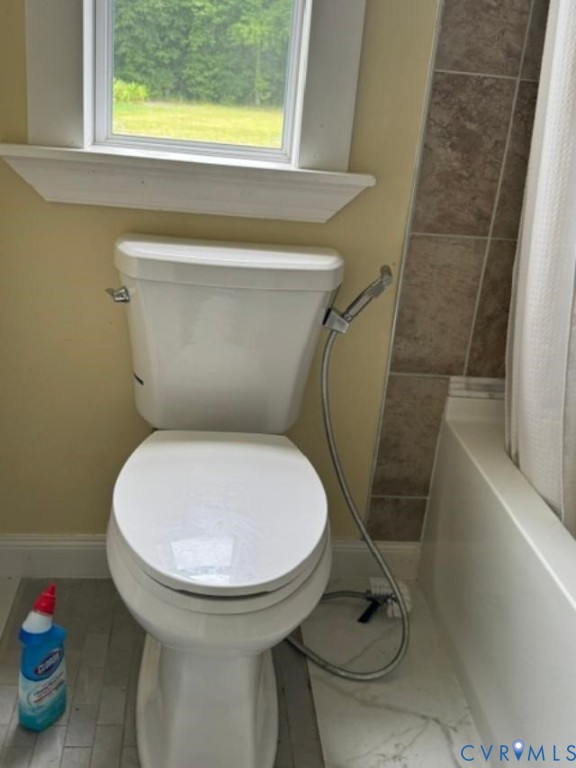 18384 Wakefield Road Courtland, VA 23837 - Photo 11 of 17 Bidet, Primary