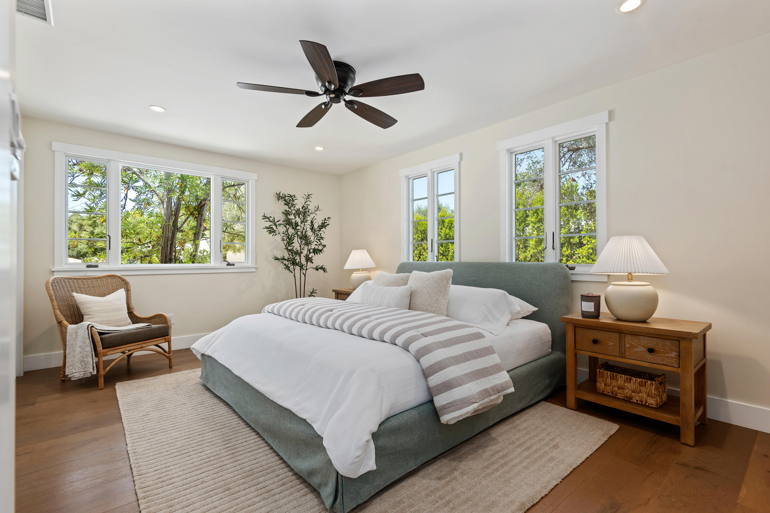 360 Arboleda Road Santa Barbara, CA 93110 - Photo 12 of 33 Primary Bedroom