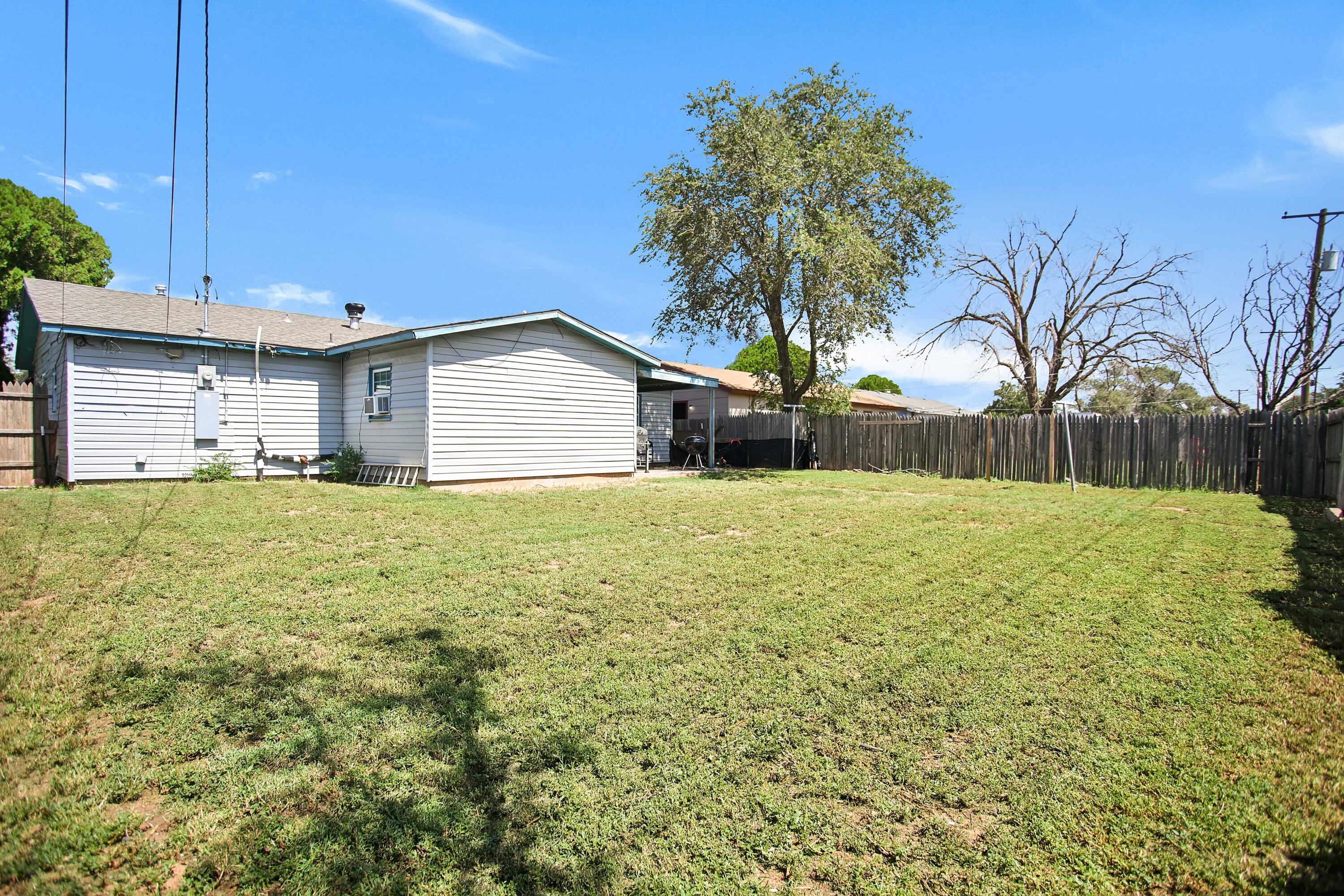 1810 East Colgate Street Lubbock, TX 79403 - Photo 39 of 40 a house view with a outdoor space