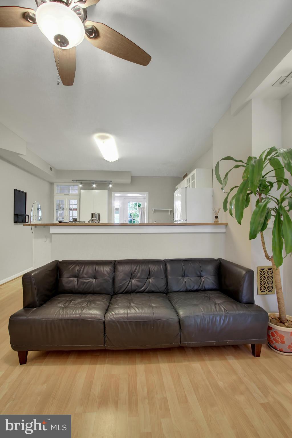 3124 Keswick Road Baltimore, MD 21211 - Photo 10 of 30 Living Room