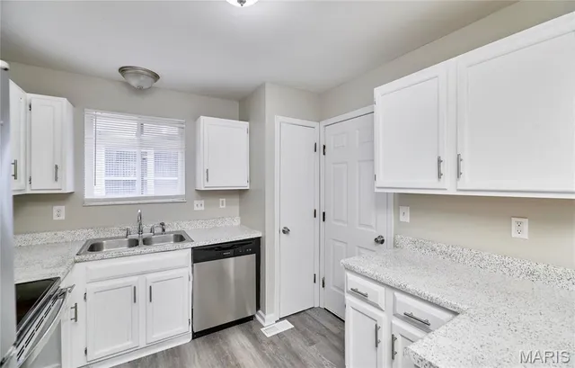 $1,600 | 12041 Victorian Village Court, St. Louis, MO 63138