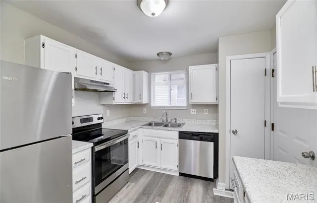 $1,600 | 12041 Victorian Village Court, St. Louis, MO 63138