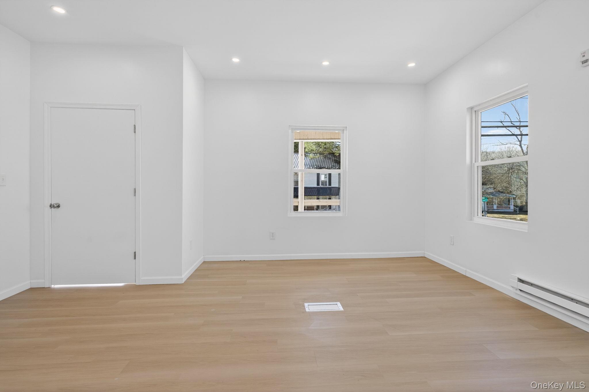 2016 Old Rte 17, Unit 1 Roscoe, NY 12776 - Photo 4 of 18 Living Room with Tall Ceilings