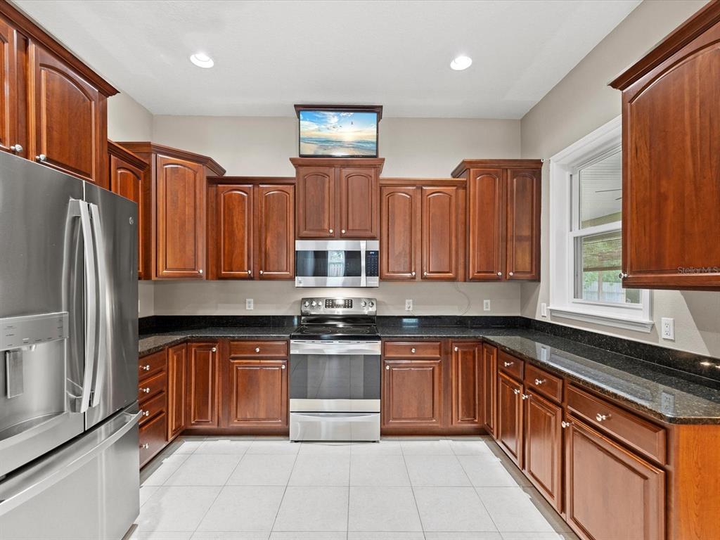 11245 Humber Road Weeki Wachee, FL 34614 - Photo 8 of 69