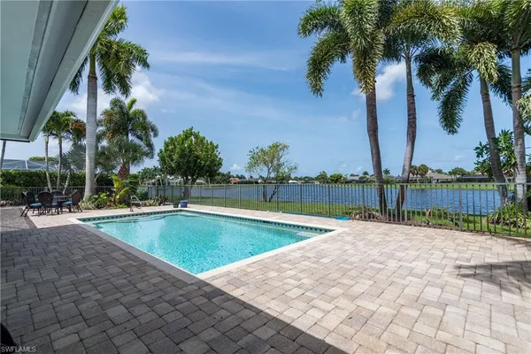 $11,000 | 2500 Kings Lake Boulevard, Naples, FL 34112