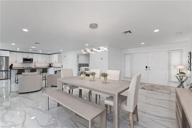 $10,000 | 2500 Kings Lake Boulevard, Naples, FL 34112