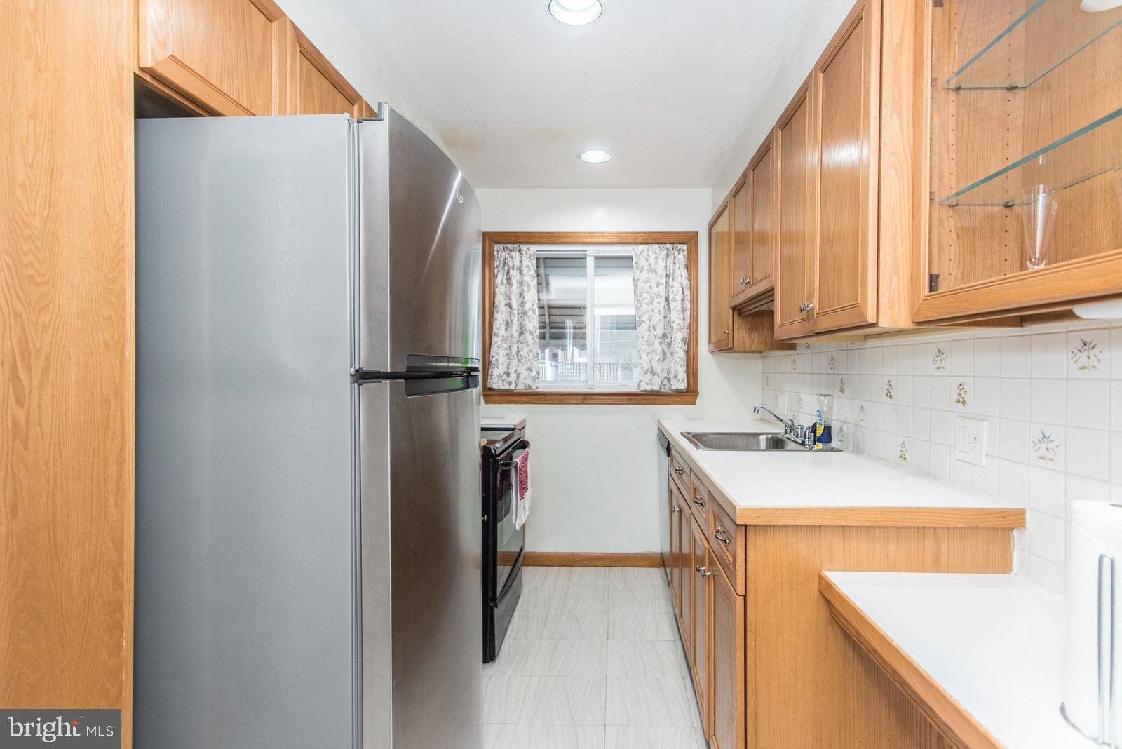 3404 Decatur Street Philadelphia, PA 19136 - Photo 9 of 40 KITCHEN