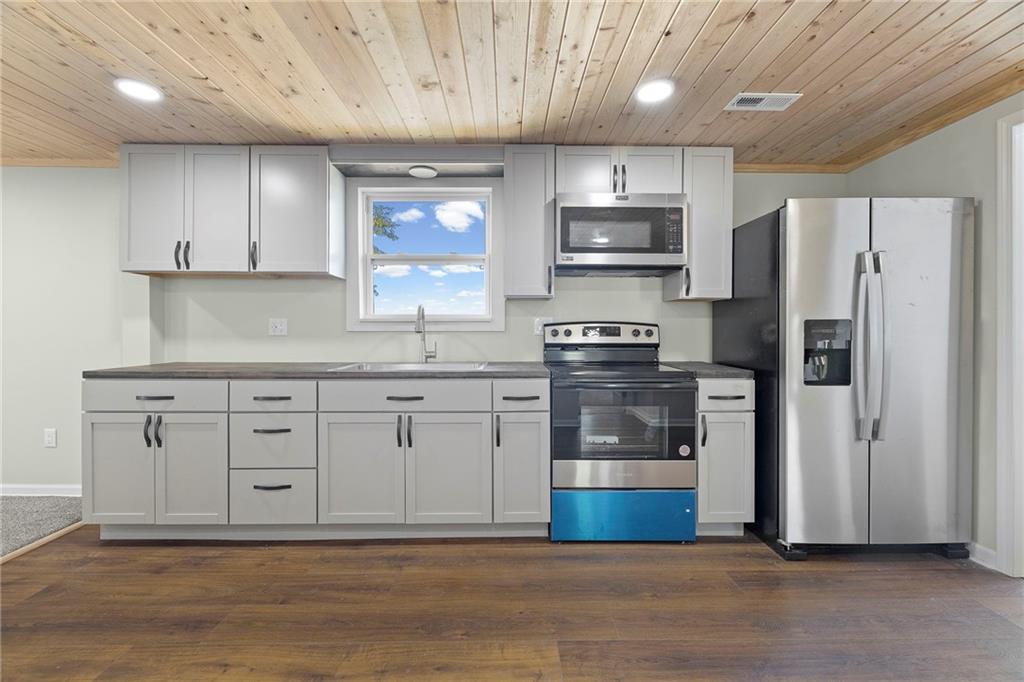 22244 Northwest 1400th Road Garnett, KS 66032 - Photo 15 of 72