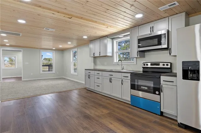 $349,000 | 22244 Northwest 1400th Road, Garnett, KS 66032