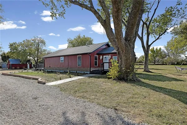 $349,000 | 22244 Northwest 1400th Road, Garnett, KS 66032