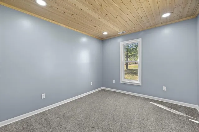 $349,000 | 22244 Northwest 1400th Road, Garnett, KS 66032