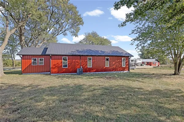 $349,000 | 22244 Northwest 1400th Road, Garnett, KS 66032