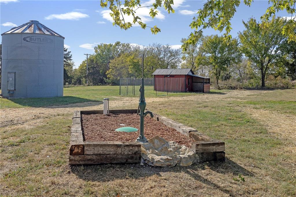 22244 Northwest 1400th Road Garnett, KS 66032 - Photo 33 of 72