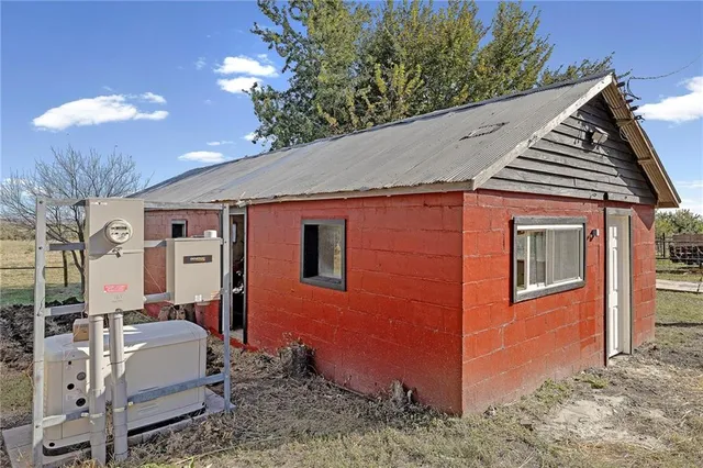 $349,000 | 22244 Northwest 1400th Road, Garnett, KS 66032