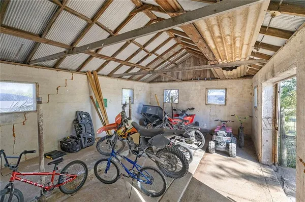 $349,000 | 22244 Northwest 1400th Road, Garnett, KS 66032