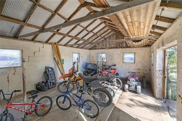 $349,000 | 22244 Northwest 1400th Road, Garnett, KS 66032