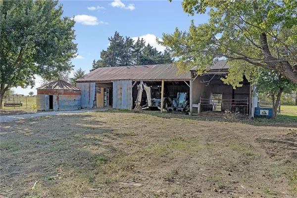 $349,000 | 22244 Northwest 1400th Road, Garnett, KS 66032