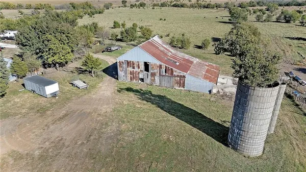 $349,000 | 22244 Northwest 1400th Road, Garnett, KS 66032