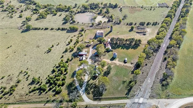 $349,000 | 22244 Northwest 1400th Road, Garnett, KS 66032