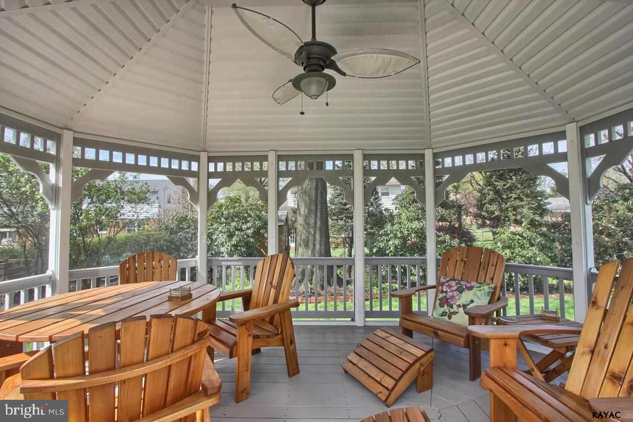 1960 Hampton Road York, PA 17408 - Photo 21 of 27 Gallery Image 21