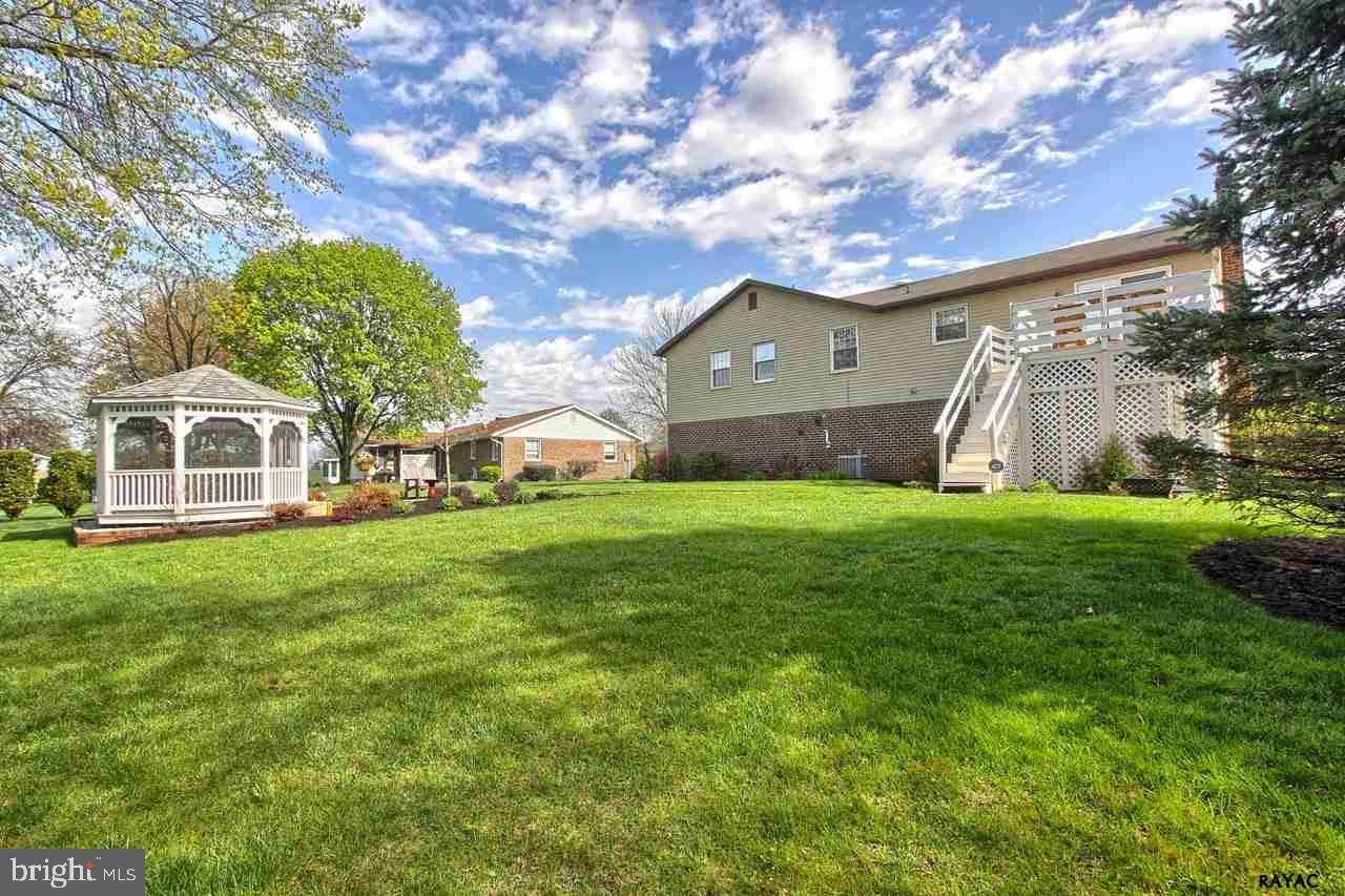 1960 Hampton Road York, PA 17408 - Photo 23 of 27 Gallery Image 23