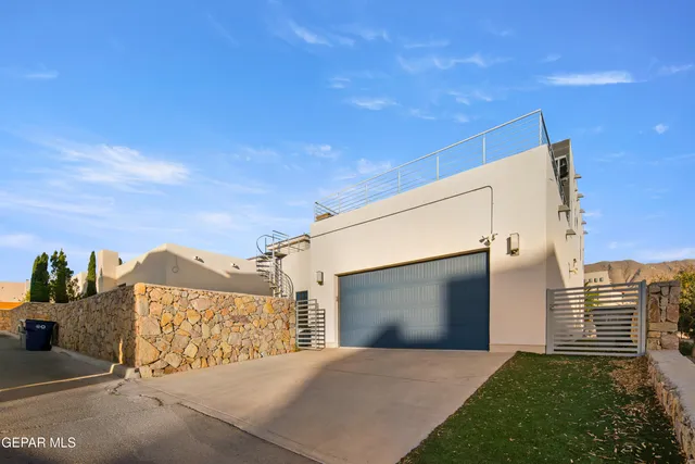 $658,000 | 421 South Festival Drive, El Paso, TX 79912