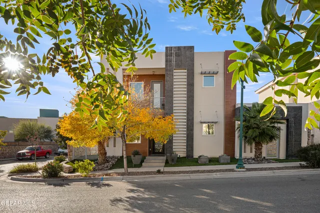 $658,000 | 421 South Festival Drive, El Paso, TX 79912