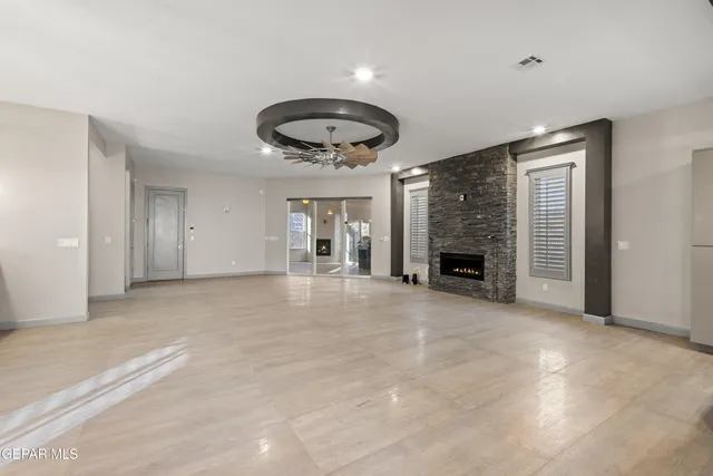 $658,000 | 421 South Festival Drive, El Paso, TX 79912