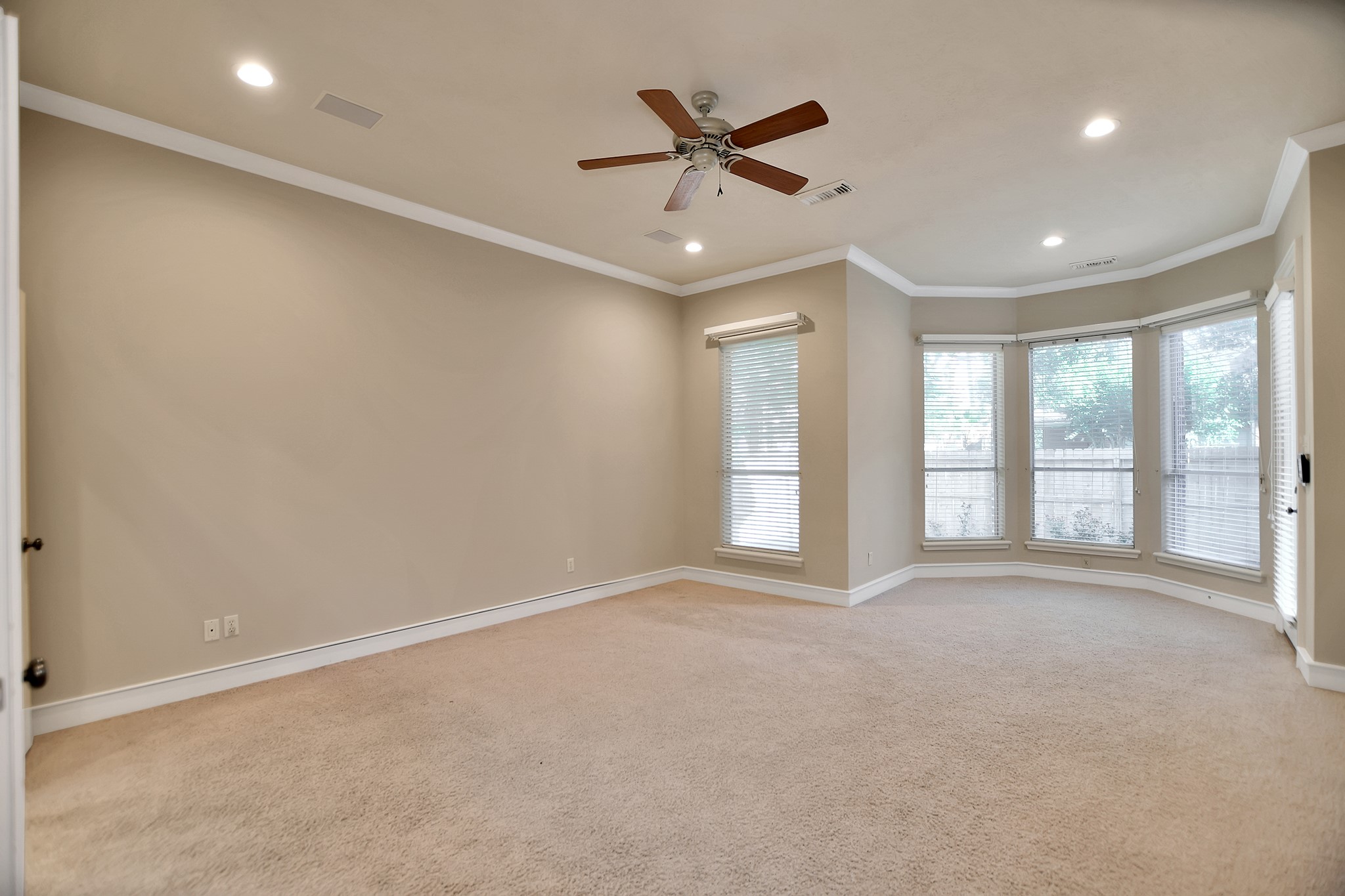 6615 Butler Oaks Court Spring, TX 77389 - Photo 31 of 48