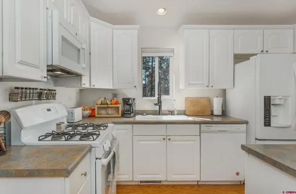 $649,900 | 460 East Valley View Drive, Bayfield, CO 81122