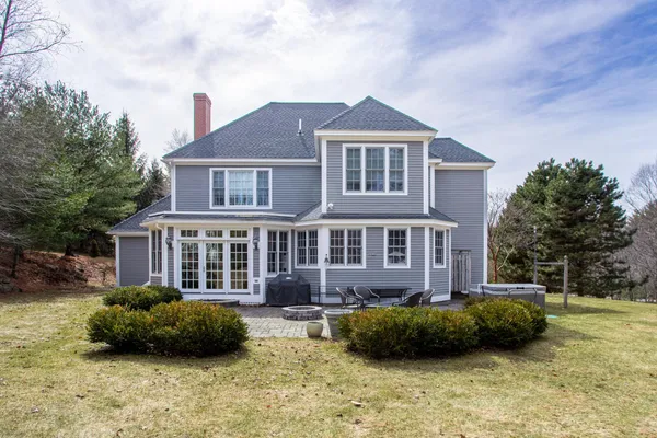 $1,589,000 | 3 Whitehorse Drive, Rye, NH 03870