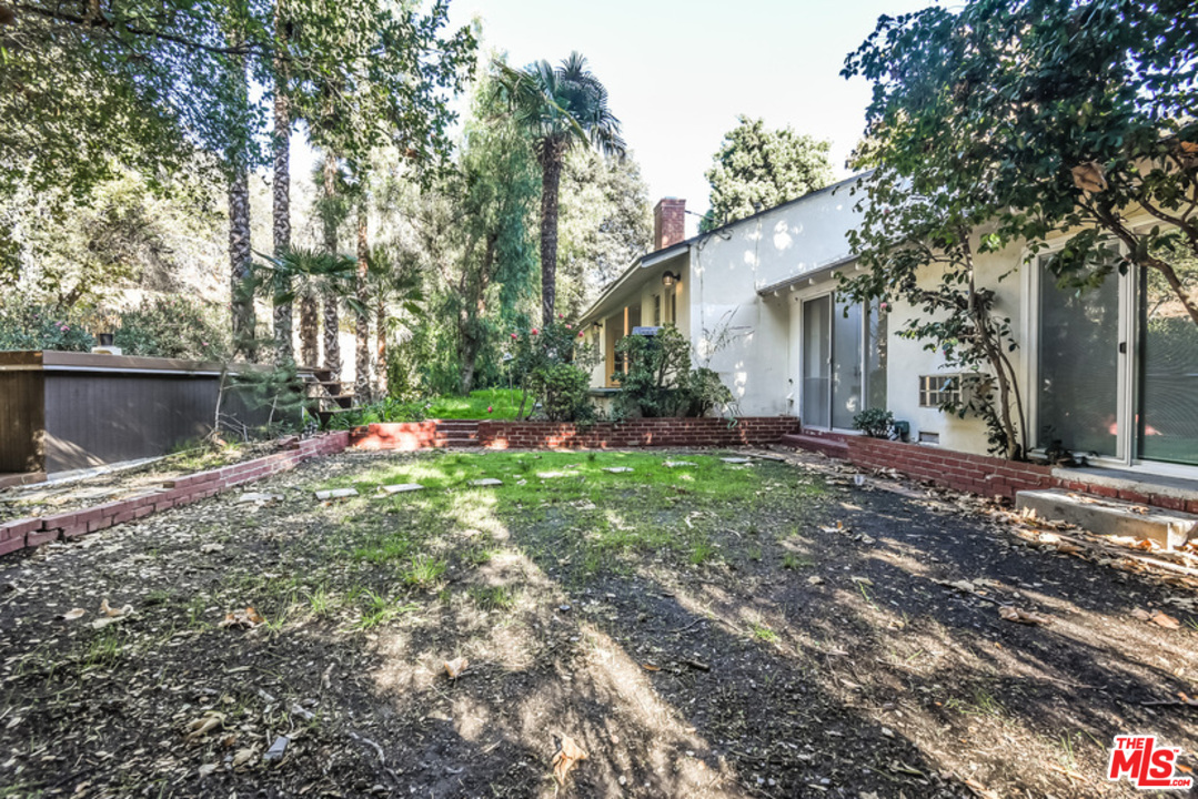 3443 Mandeville Canyon Road Los Angeles, CA 90049 - Photo 28 of 42