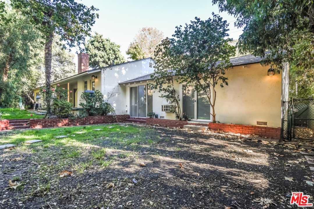 3443 Mandeville Canyon Road Los Angeles, CA 90049 - Photo 30 of 42