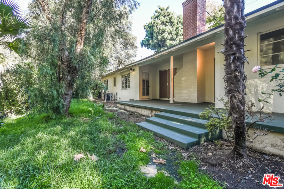 3443 Mandeville Canyon Road Los Angeles, CA 90049 - Photo 33 of 42