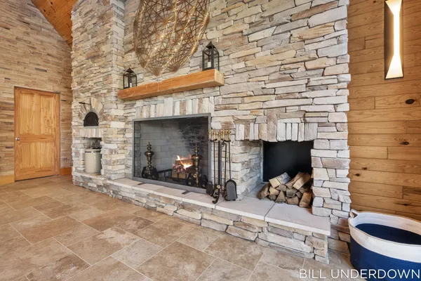 $3,100,000 | 3293 Timberidge Trail, Saugatuck, MI 49453
