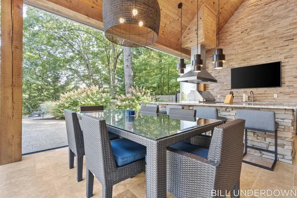 $3,100,000 | 3293 Timberidge Trail, Saugatuck, MI 49453