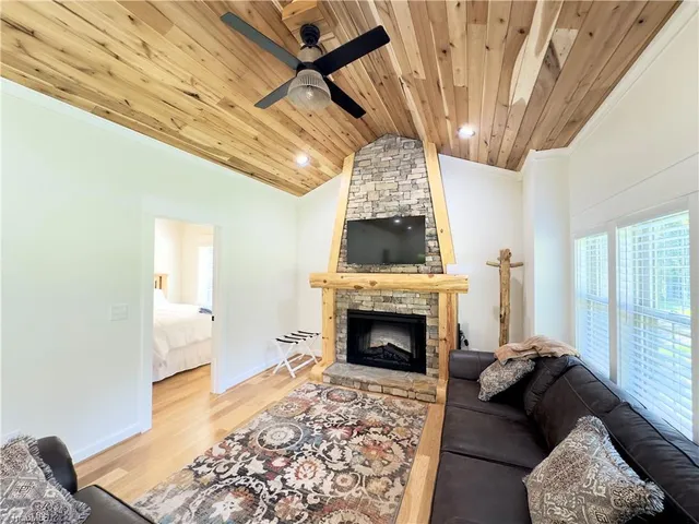 $799,000 | 440 Old Railroad Grade Road, Thurmond, NC 28683