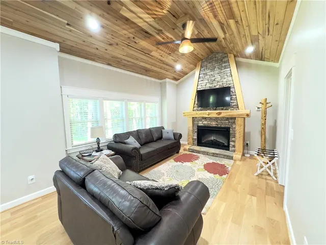 $799,000 | 440 Old Railroad Grade Road, Thurmond, NC 28683