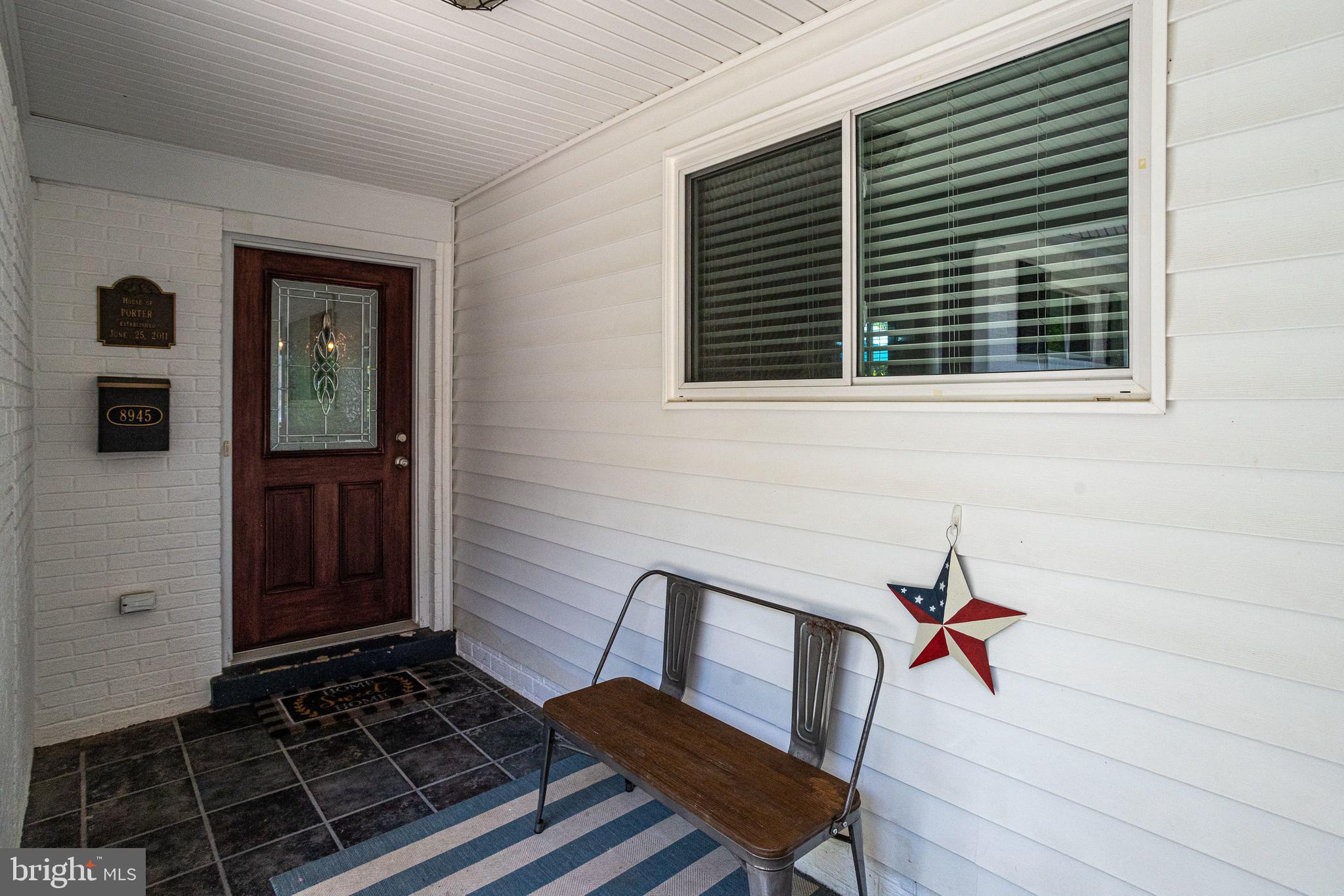 8945 Victoria Road Springfield, VA 22151 - Photo 3 of 29