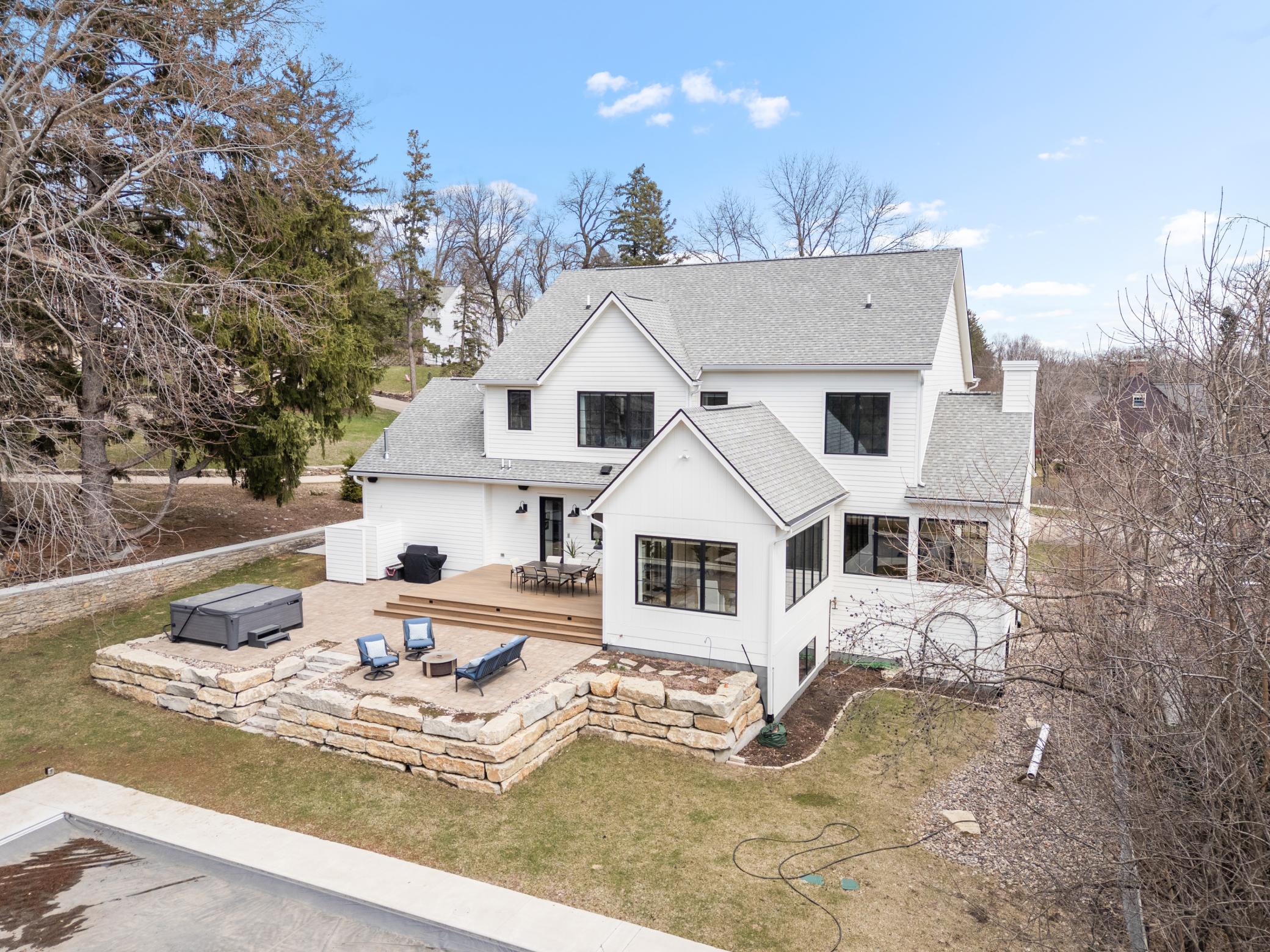 905 9th Avenue Southwest Rochester, MN 55902 - Photo 2 of 65