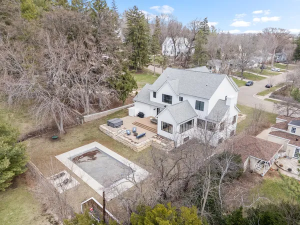 $2,900,000 | 905 9th Avenue Southwest, Rochester, MN 55902