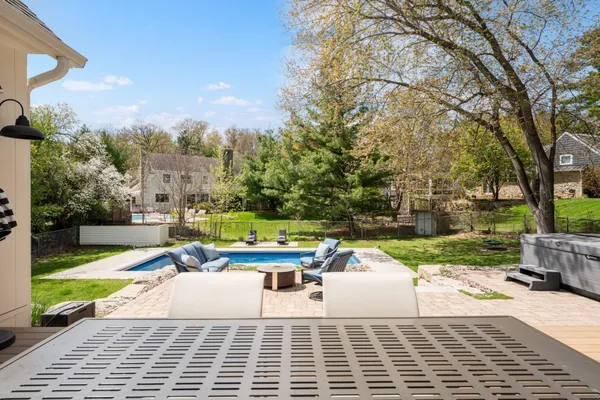 $2,900,000 | 905 9th Avenue Southwest, Rochester, MN 55902