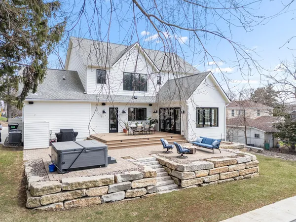 $2,900,000 | 905 9th Avenue Southwest, Rochester, MN 55902