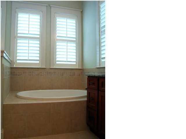 271 Commonwealth Road Mount Pleasant, SC 29466 - Photo 14 of 17 Additional Photo